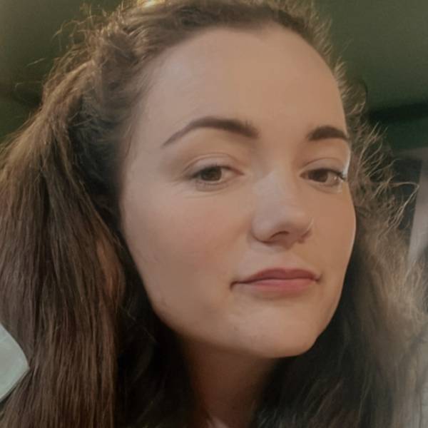 modelka s ID 01024MTGJQ p021