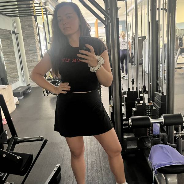 modelka s ID 01024MTGJQ p031