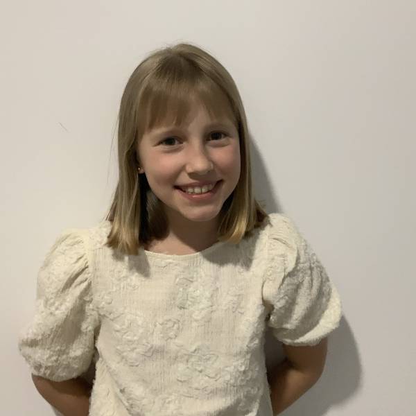 modelka s ID 01024QEAHG p021