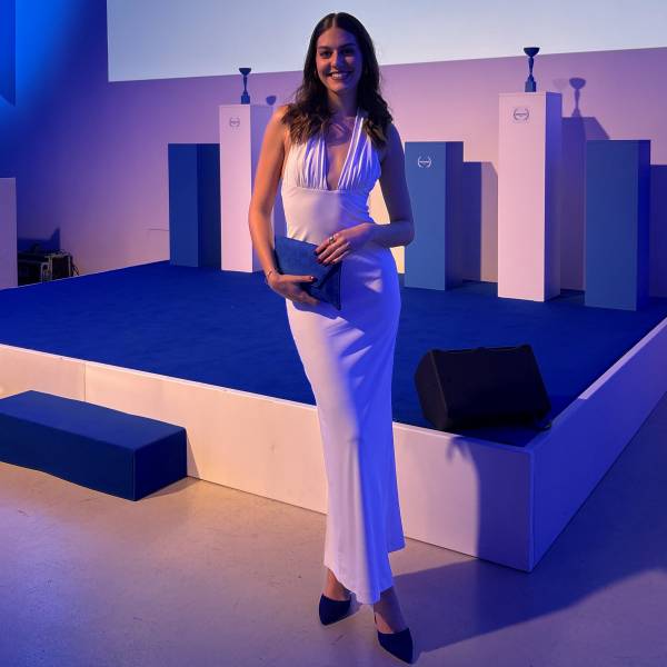 modelka s ID 01024TFZYC p031