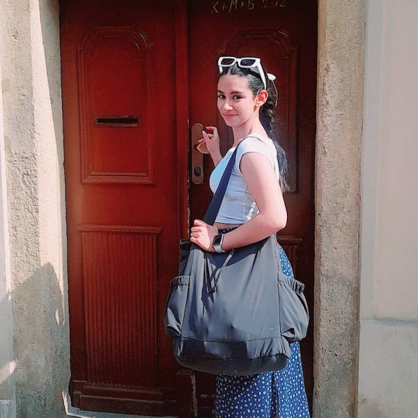 modelka s ID 010252WMNG p021