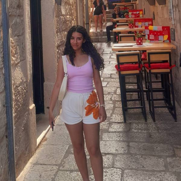 modelka s ID 010252WMNG p031