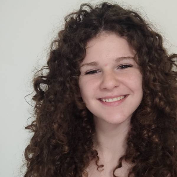 modelka s ID 01025C5ZFQ p021