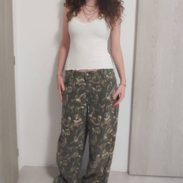 modelka s ID 01025C5ZFQ p031