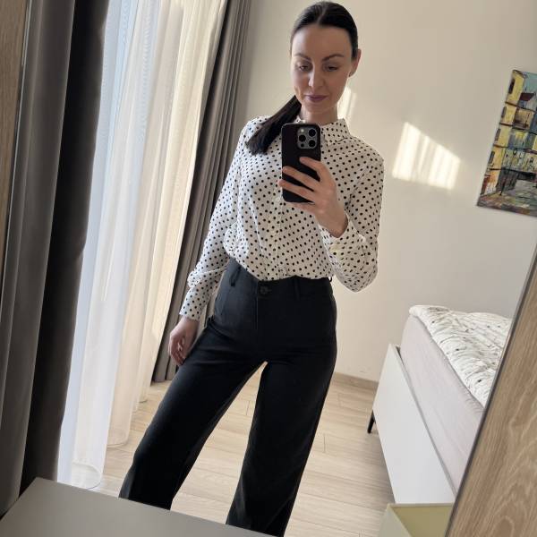 modelka s ID 01025I8GBX p031