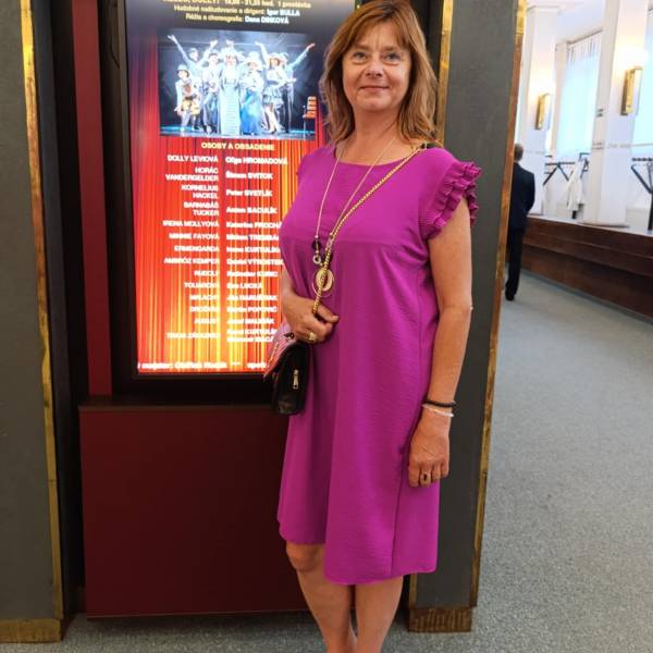 modelka s ID 01025IJPNM p031