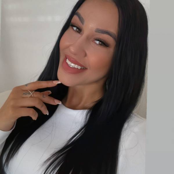 modelka s ID 01025J02CM p021