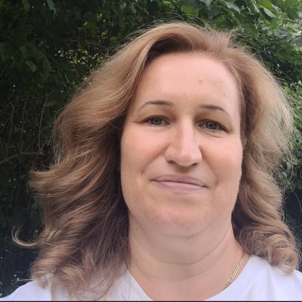 modelka s ID 01025LP8AT p021