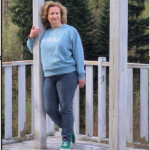 modelka s ID 01025LP8AT p031