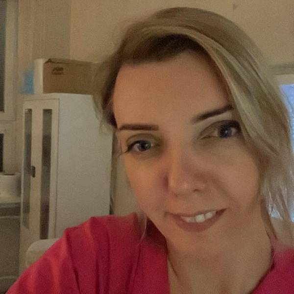 modelka s ID 01025P8RGK p021