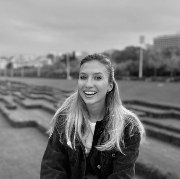 modelka s ID 01025Q1903 p021