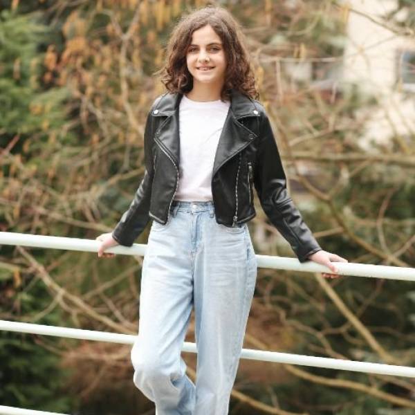 modelka s ID 01025S7AGB p031