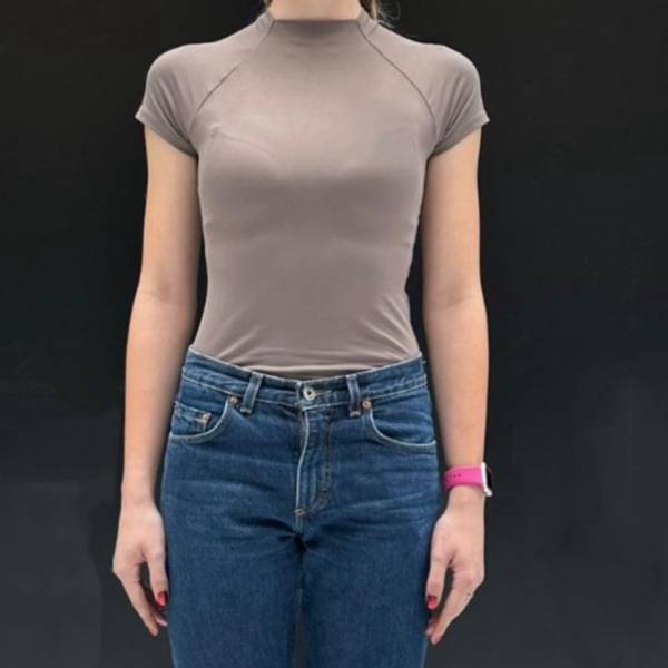 modelka s ID 01025V2ZOO p031