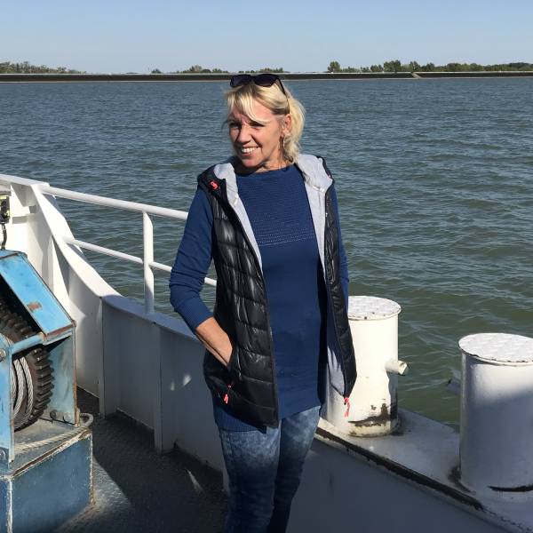 modelka s ID 010261LJZ0 p031