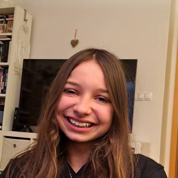 modelka s ID 01026A9O3F p021