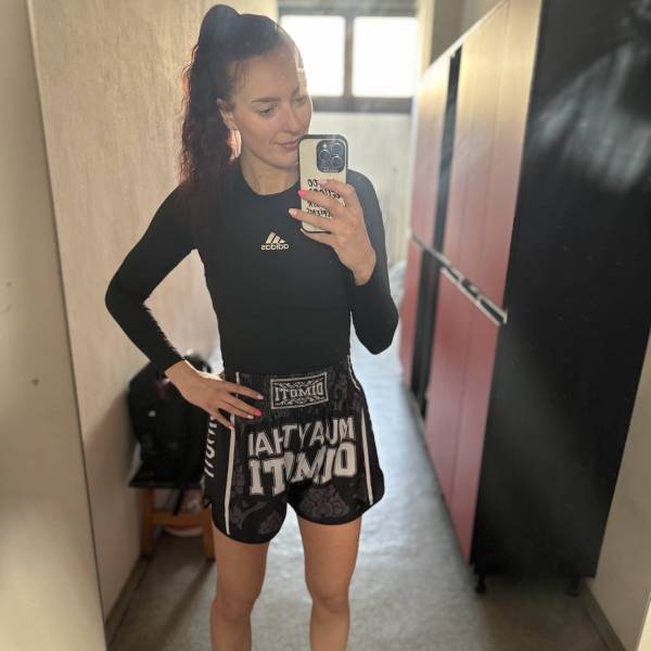 modelka s ID 01026EWRZ5 p031