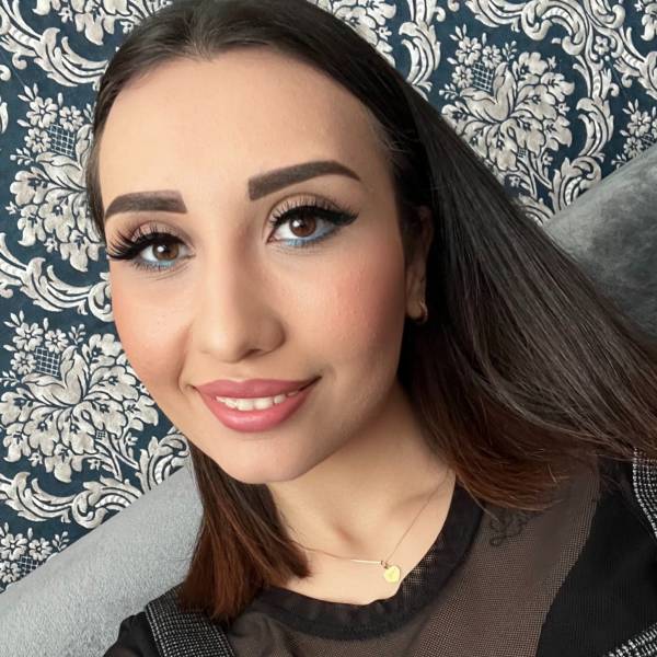 modelka s ID 01026O8ANJ p021