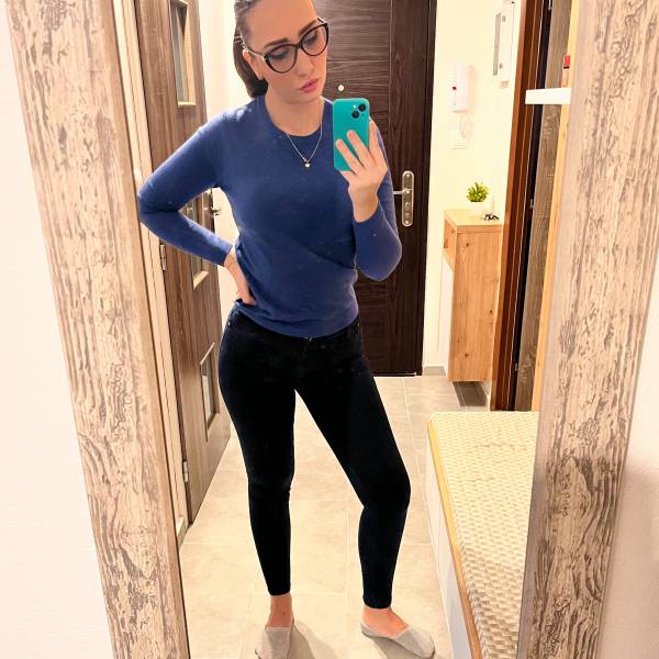 modelka s ID 01026O8ANJ p031