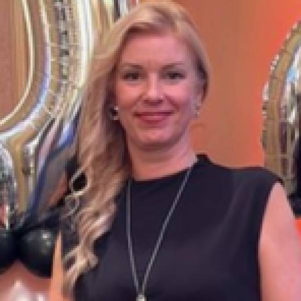 modelka s ID 01026STE3Y p031