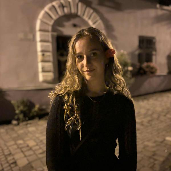 modelka s ID 010278VZP6 p021