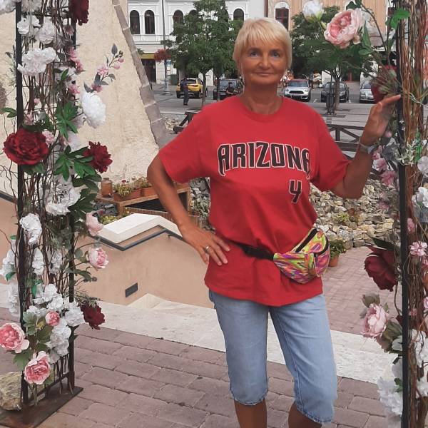 modelka s ID 010279L2IS p031