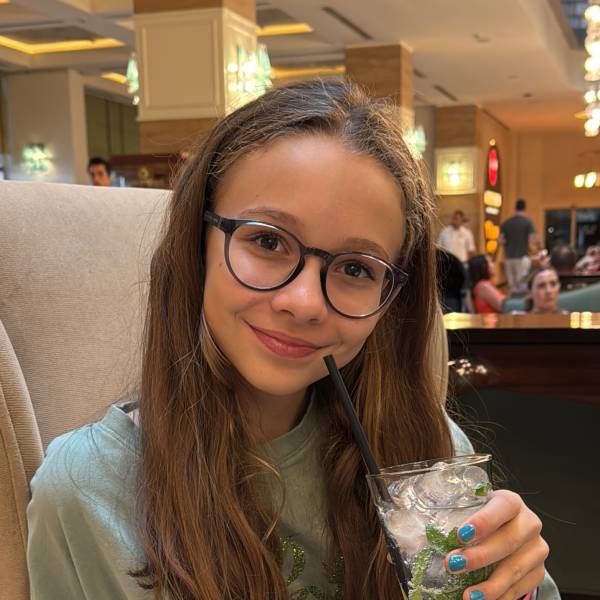 modelka s ID 01027E49EW p021