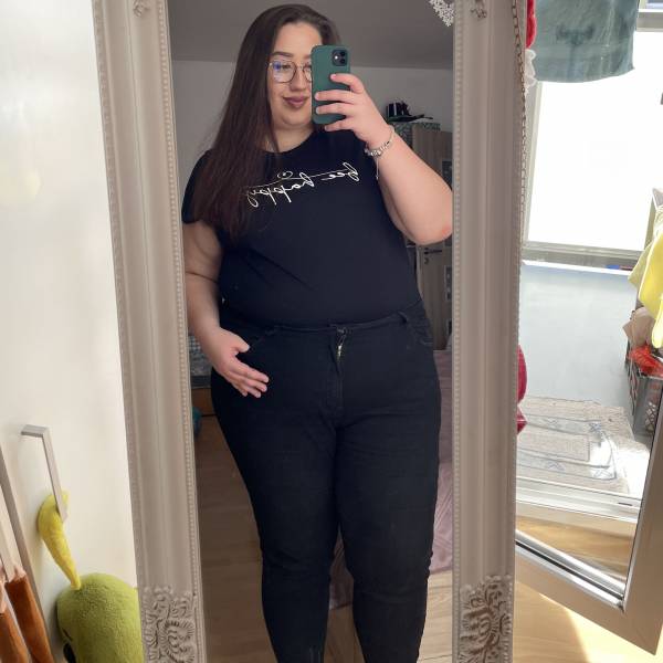 modelka s ID 01027MDGJX p031