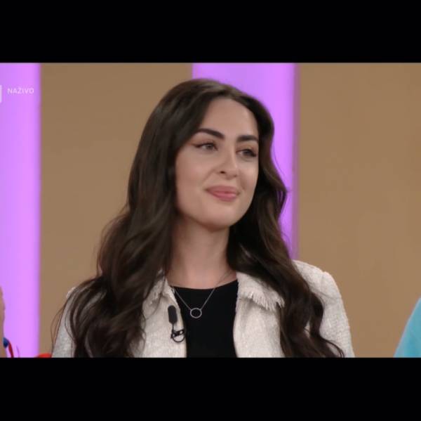 modelka s ID 01027NS6FF p021