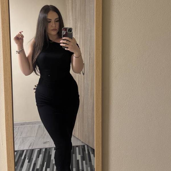 modelka s ID 01027TVDX7 p031