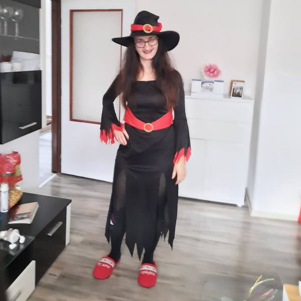 modelka s ID 01027W0981 p031