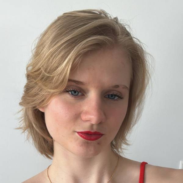 modelka s ID 010280D9ZN p021