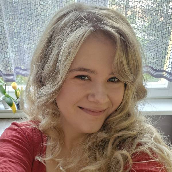 modelka s ID 0102844JPV p021