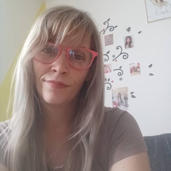 modelka s ID 010288K74M p021