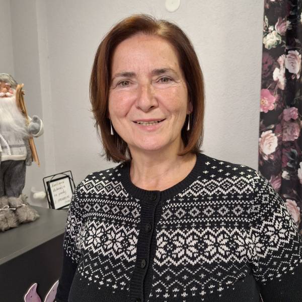 modelka s ID 01028EEMWS p021