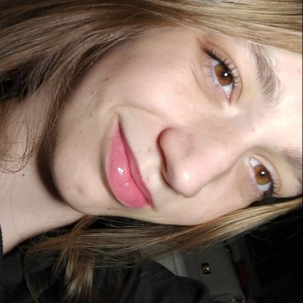 modelka s ID 01028FPPF1 p021