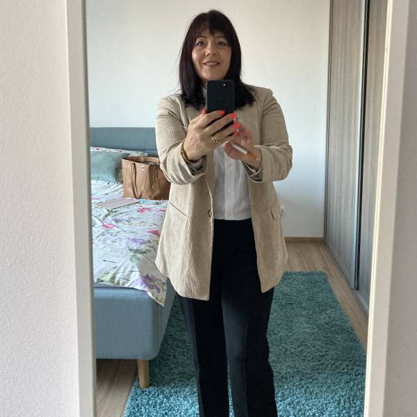 modelka s ID 01028MY8BP p031