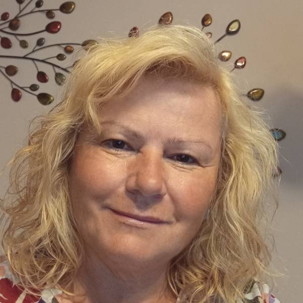 modelka s ID 01028OUABU p021