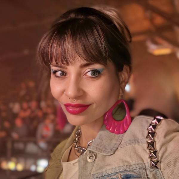 modelka s ID 01028P7L4P p021