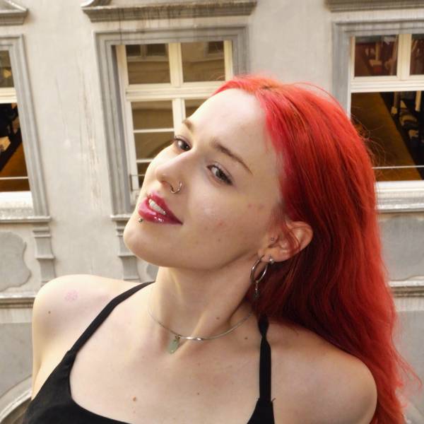 modelka s ID 01028PQ58P p021