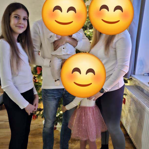 modelka s ID 01028QB1YK p031