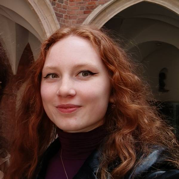 modelka s ID 01028TEUZI p021