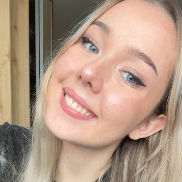 modelka s ID 01028W5PZL p021