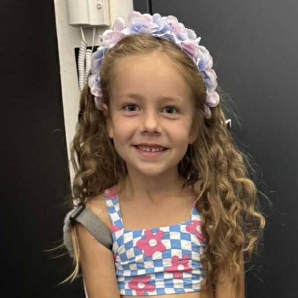 modelka s ID 01028WMO4R p021