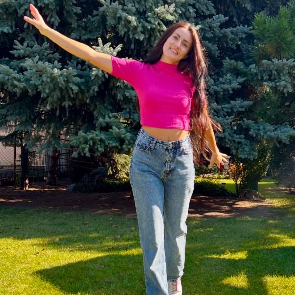 modelka s ID 010292FQS2 p031