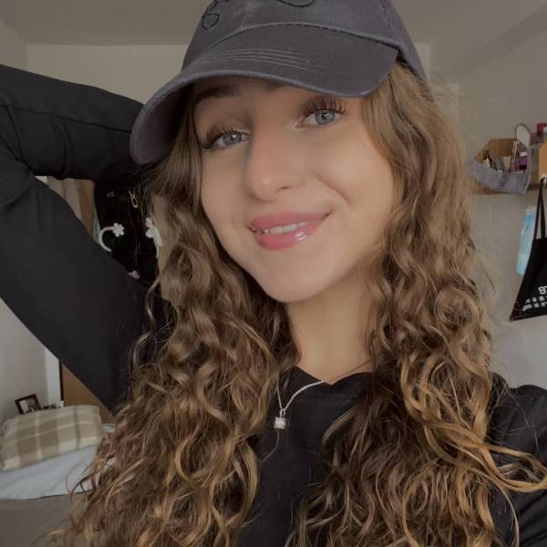 modelka s ID 01029BGTXV p021