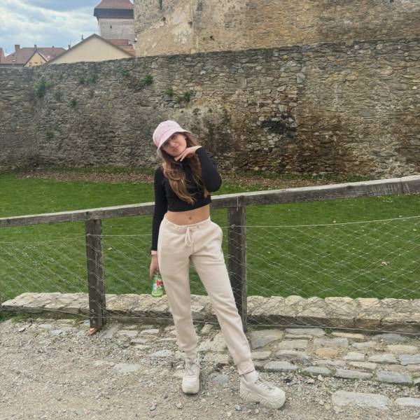 modelka s ID 01029JEDK1 p031