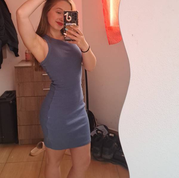 modelka s ID 01029OF7HJ p031