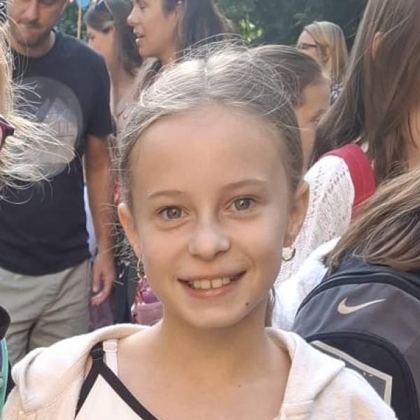 modelka s ID 01029U3PTT p021