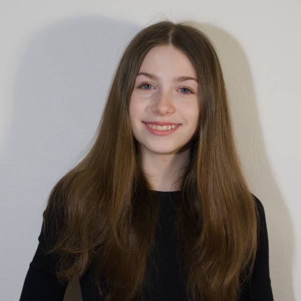 modelka s ID 01029VFYGV p021