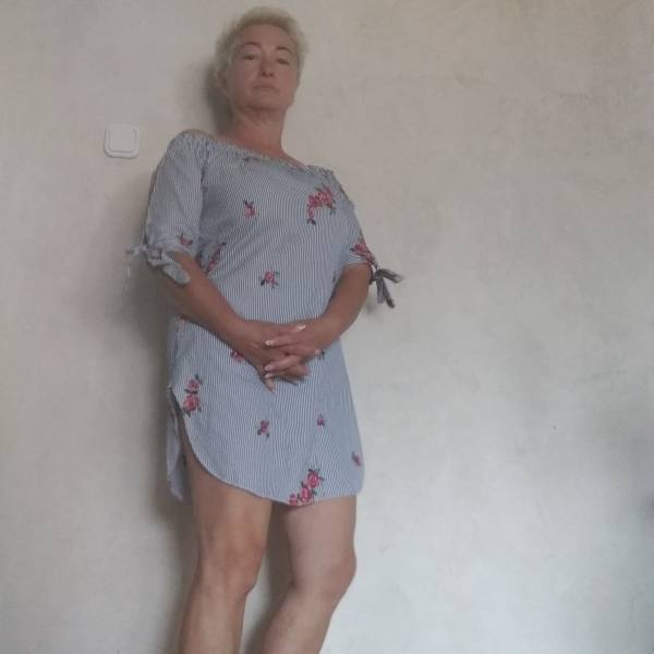 modelka s ID 0102A6OVJZ p031